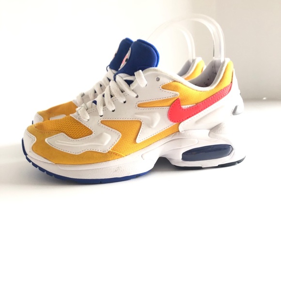 light yellow nike shoes